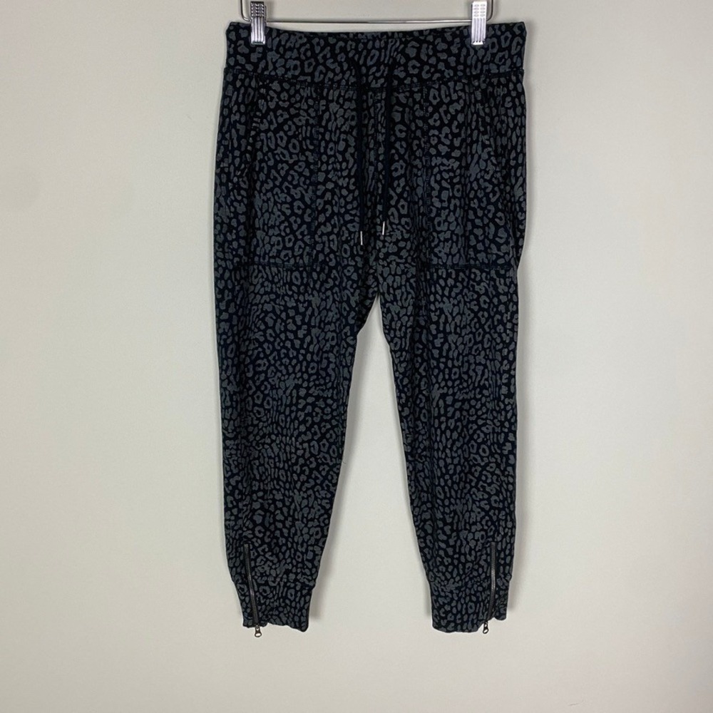 Sundays Palmer Black Chetah Joggers Pants Women 1 Small Zipper Drawstring Grey